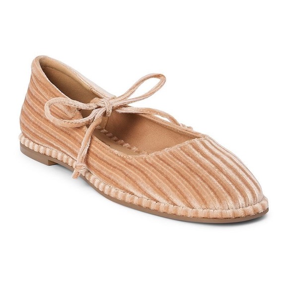 Coconuts by Matisse Shoes - NEW Coconuts by Matisse Gerry Ballet Flats Velvet‎ Tan Ribbon Tie Size 7